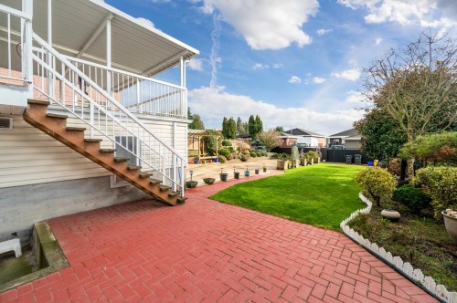 7974 12Th Avenue, Burnaby, BC 