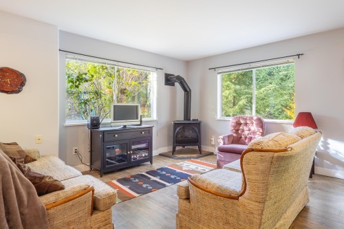 5309 Cedarview Place, Sechelt, BC 