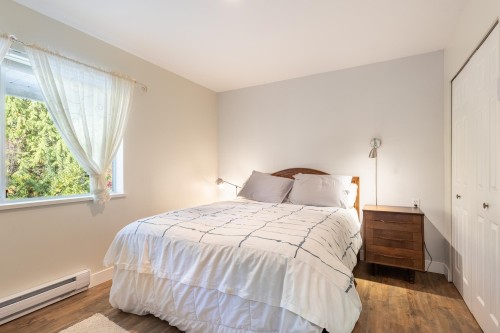 5309 Cedarview Place, Sechelt, BC 