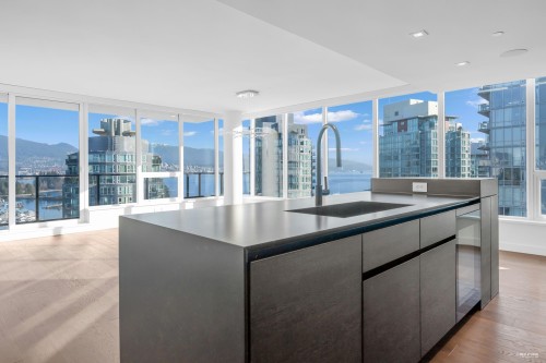 1602-620 Cardero Street, Vancouver, BC 