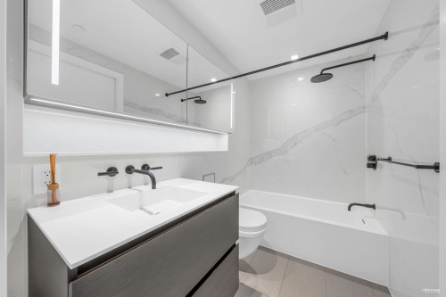 1602-620 Cardero Street, Vancouver, BC 