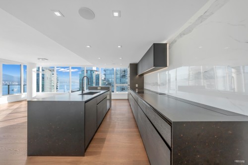 1602-620 Cardero Street, Vancouver, BC 