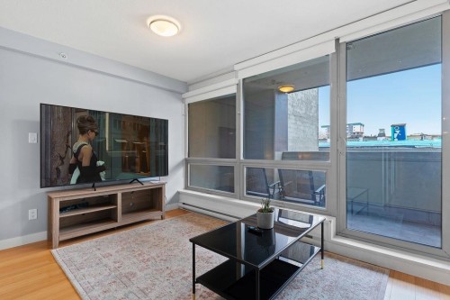 406-718 Main Street, Vancouver, BC 