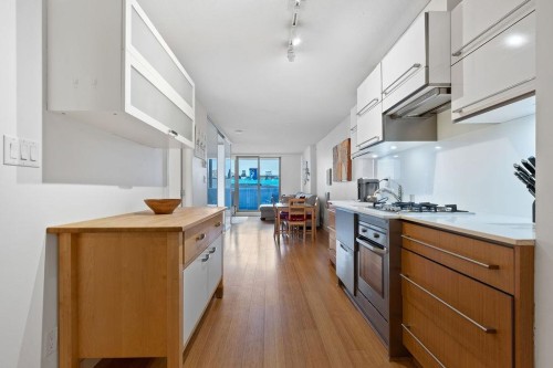 406-718 Main Street, Vancouver, BC 