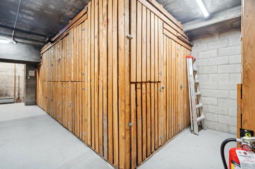 111-3787 4Th Avenue W, Vancouver, BC 