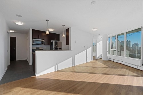 602-58 Keefer Place, Vancouver, BC 