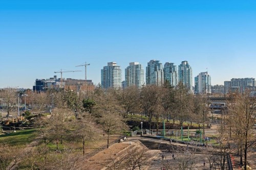 602-58 Keefer Place, Vancouver, BC 