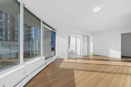 602-58 Keefer Place, Vancouver, BC 