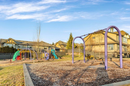 25-13819 232 Street, Maple Ridge, BC 