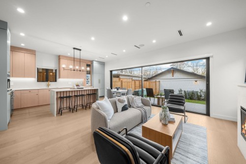 2-2247 Parker Street, Vancouver, BC 