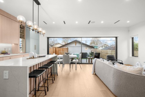 2-2247 Parker Street, Vancouver, BC 