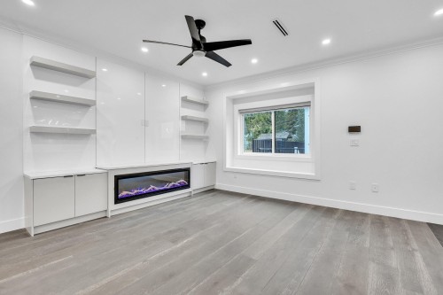 812 Montroyal Boulevard, North Vancouver, BC 