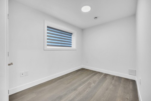 812 Montroyal Boulevard, North Vancouver, BC 