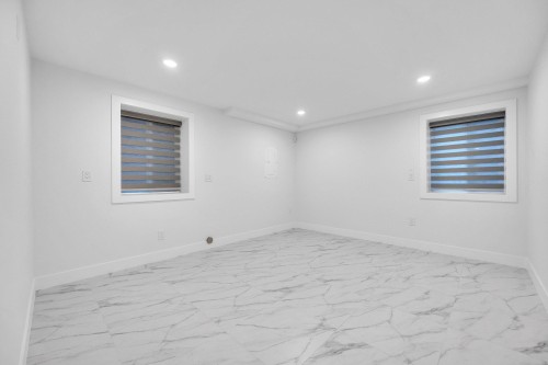 812 Montroyal Boulevard, North Vancouver, BC 