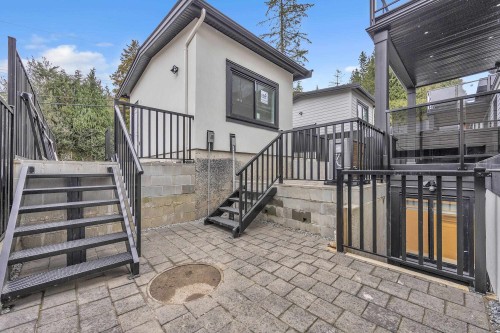 812 Montroyal Boulevard, North Vancouver, BC 