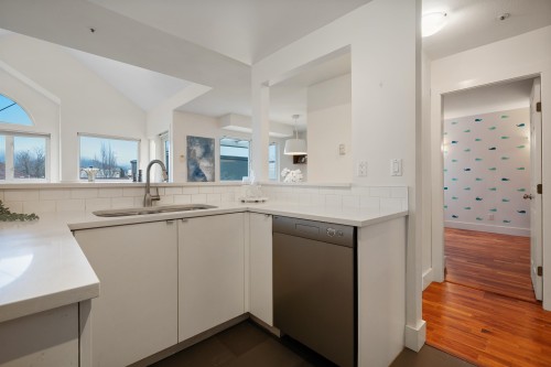 403-1623 2Nd Avenue E, Vancouver, BC 