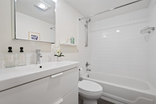 403-1623 2Nd Avenue E, Vancouver, BC 