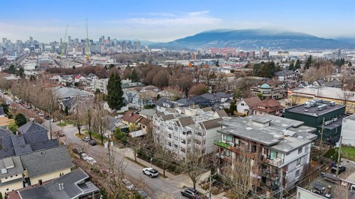 403-1623 2Nd Avenue E, Vancouver, BC 