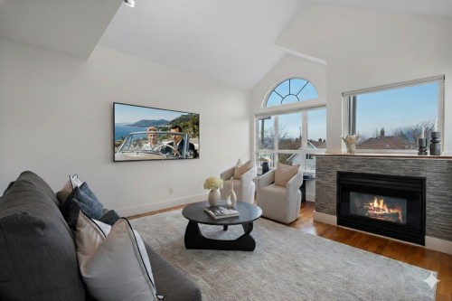 403-1623 2Nd Avenue E, Vancouver, BC 