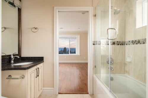 6185 Grant Street, Burnaby, BC 