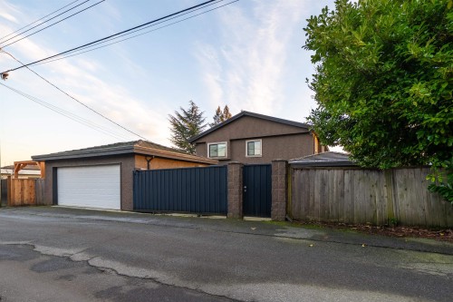 6185 Grant Street, Burnaby, BC 