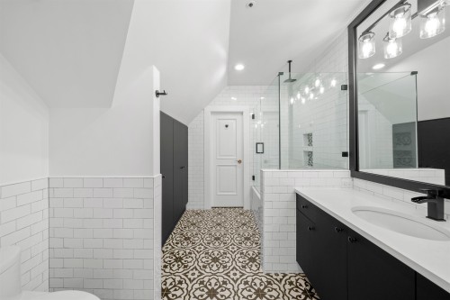 1323 The Crescent, Vancouver, BC 