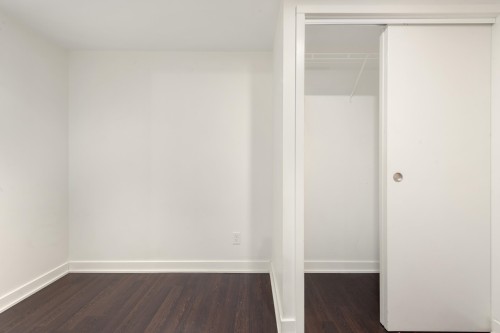 302-7080 No. 3 Road, Richmond, BC 