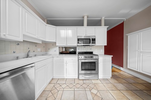 1928 13Th Avenue W, Vancouver, BC 