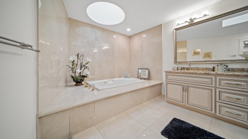 1439 Chippendale Road, West Vancouver, BC 