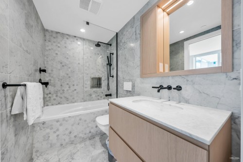 906-1180 Broughton Street, Vancouver, BC 