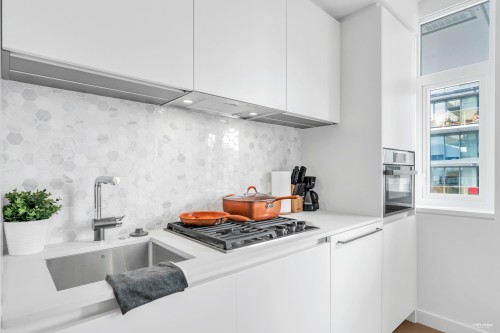 906-1180 Broughton Street, Vancouver, BC 