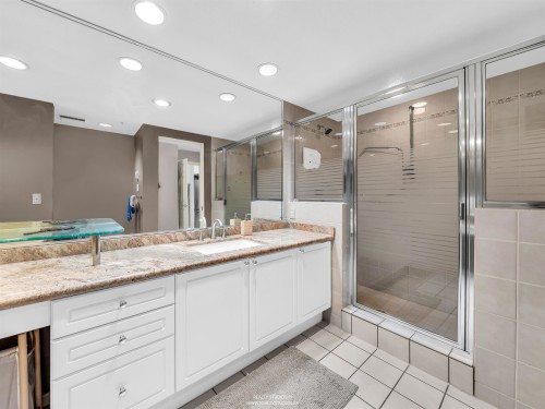 302-3670 Banff Court, North Vancouver, BC 