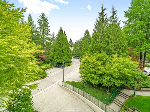 302-3670 Banff Court, North Vancouver, BC 