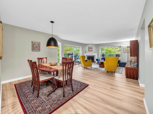 302-3670 Banff Court, North Vancouver, BC 