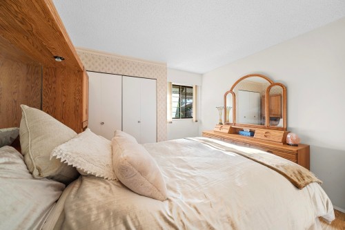 567 Clare Avenue, Burnaby, BC 