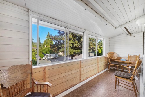 567 Clare Avenue, Burnaby, BC 