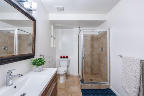 1521 Chartwell Drive, West Vancouver, BC 