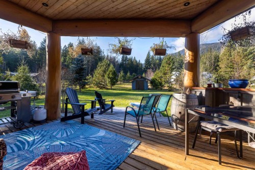 7703 Pemberton Portage Road, Pemberton, BC 