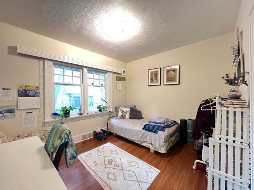 2080 33Rd Avenue W, Vancouver, BC 