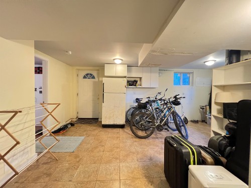 2080 33Rd Avenue W, Vancouver, BC 