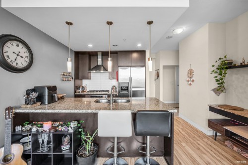 1606-7088 18Th Avenue, Burnaby, BC 