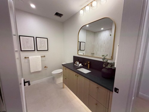 2540 Grant Street, Vancouver, BC 