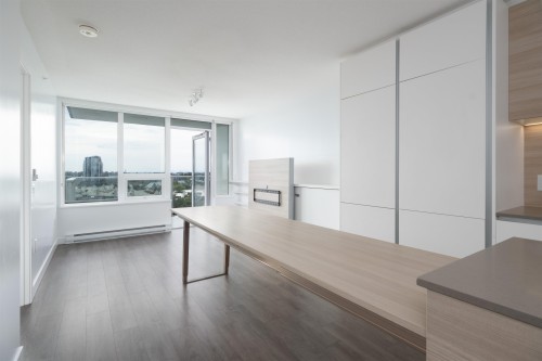 912-988 Quayside Drive, New Westminster, BC 