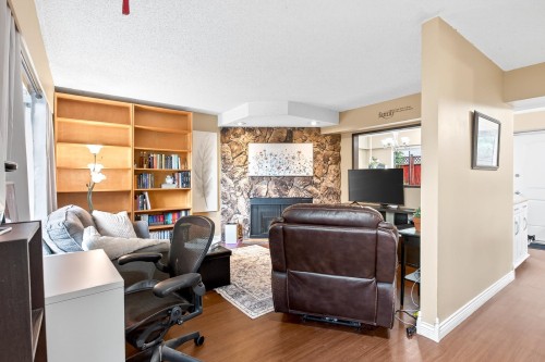 830 Ingersoll Avenue, Coquitlam, BC 