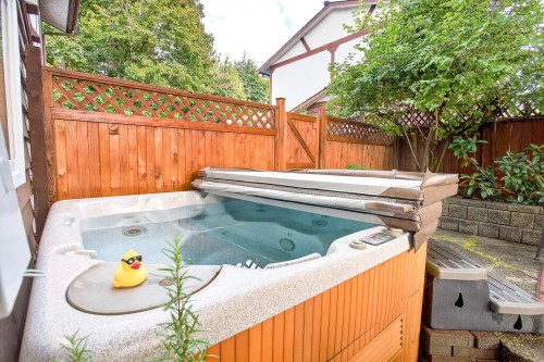 828 Ingersoll Avenue, Coquitlam, BC 