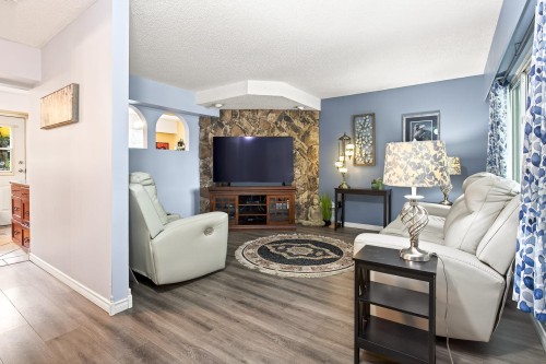 828 Ingersoll Avenue, Coquitlam, BC 