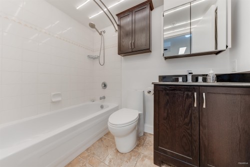 606-720 Carnarvon Street, New Westminster, BC 