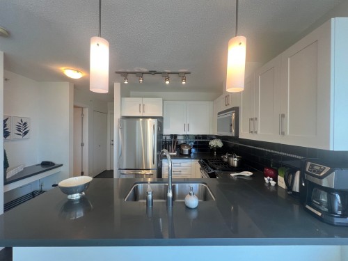 1207-7090 Edmonds Street, Burnaby, BC 