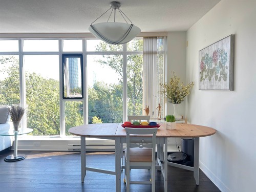 1207-7090 Edmonds Street, Burnaby, BC 