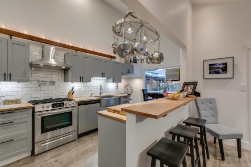 19610 117A Avenue, Pitt Meadows, BC 